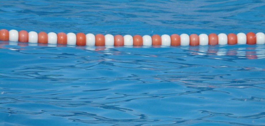Wasser Absperrung Schwimmbecken