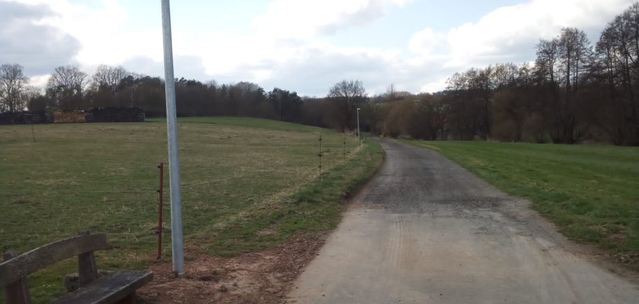 Straßenbeleuchtung ergänzt 
